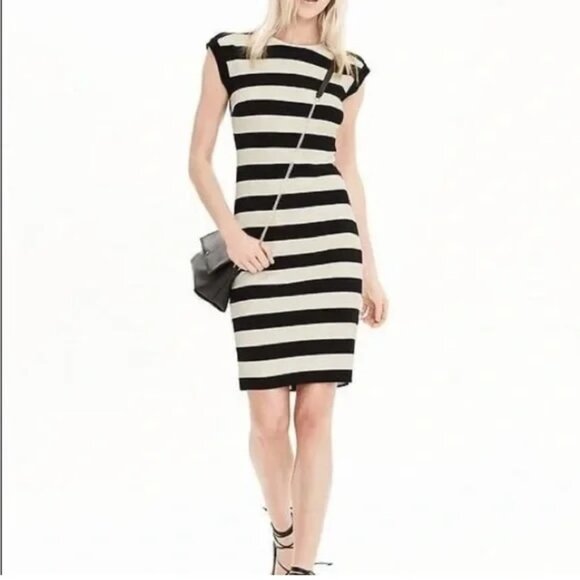 Banana Republic Rugby Stripe Ponte Sheath Dress Black White Stripes Sz 4 - Picture 1 of 5
